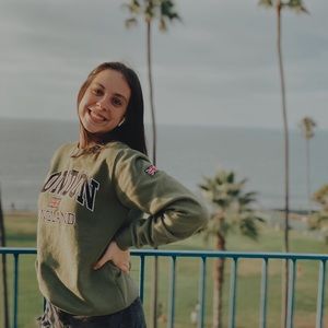 Meet your Posher, Rebekah